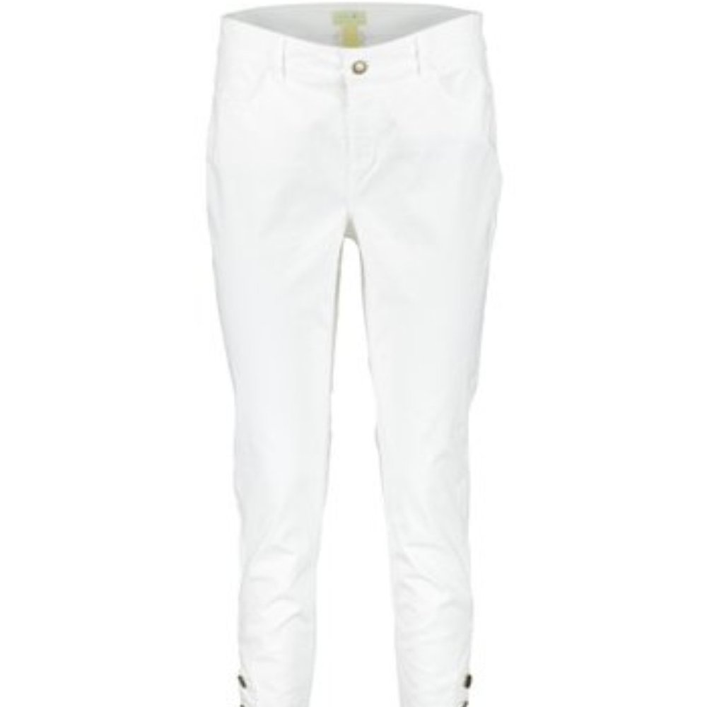 Caribbean Joe White Button-Accented Skinny Jeans